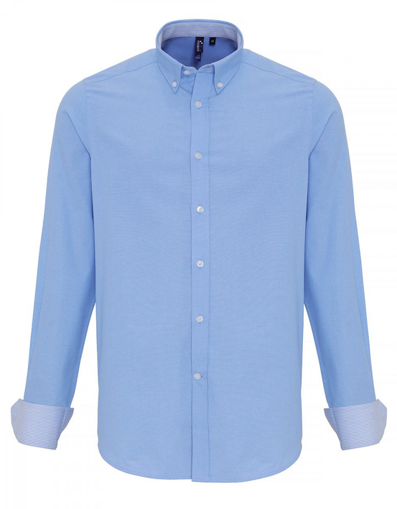 Hemd hellblau mit gestreiften Kragen