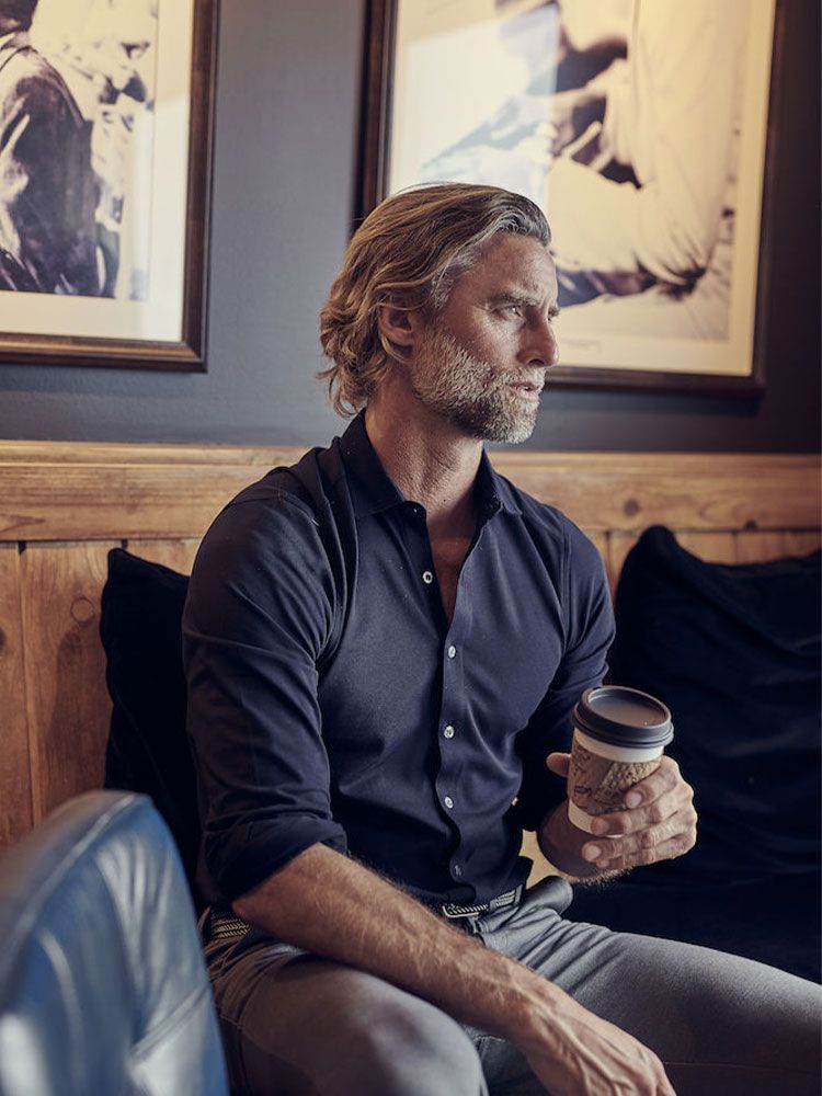 Modisches Herren Hemd in Blau