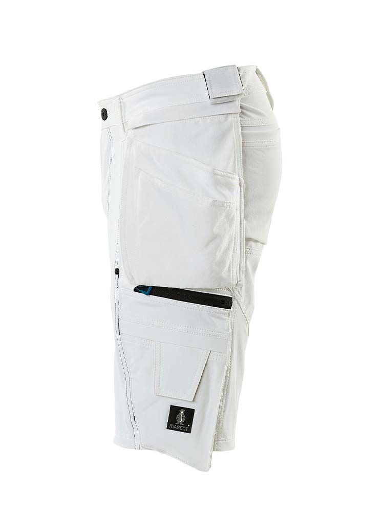 Stretch Shorts mit Hängetaschen in Weiß